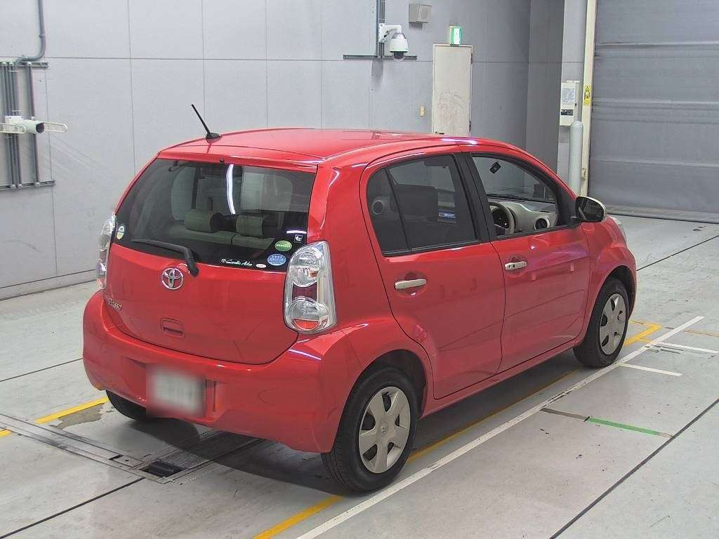 2013 Toyota Passo KGC30[1]