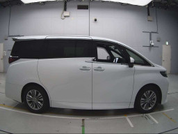 2023 Toyota Alphard Hybrid