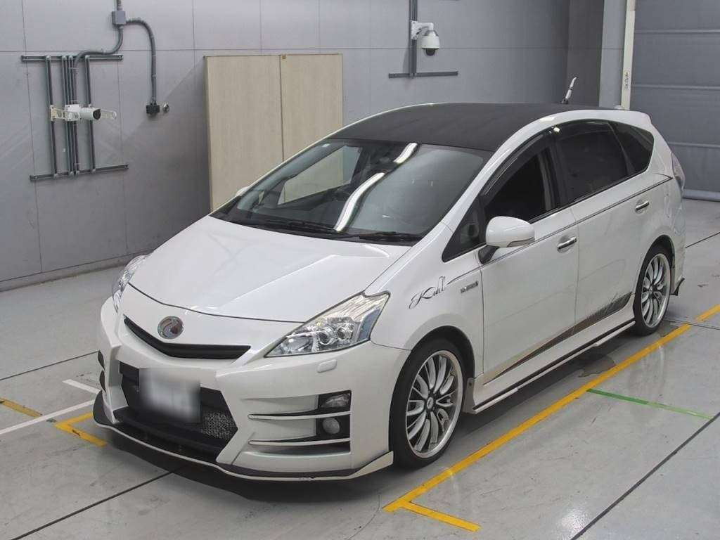 2014 Toyota Prius alpha ZVW41W[0]