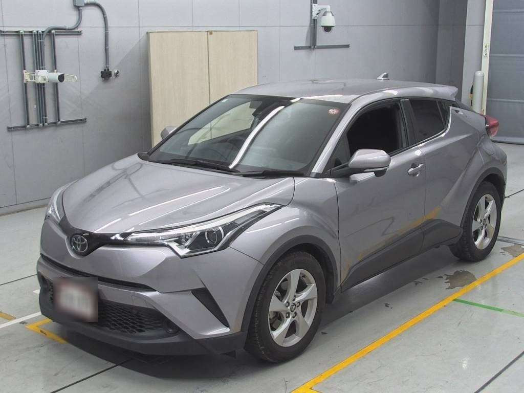 2018 Toyota C-HR NGX10[0]