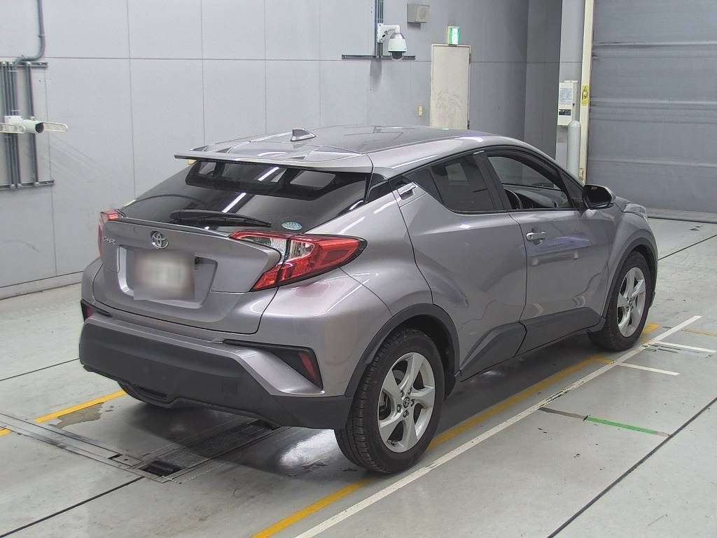 2018 Toyota C-HR NGX10[1]