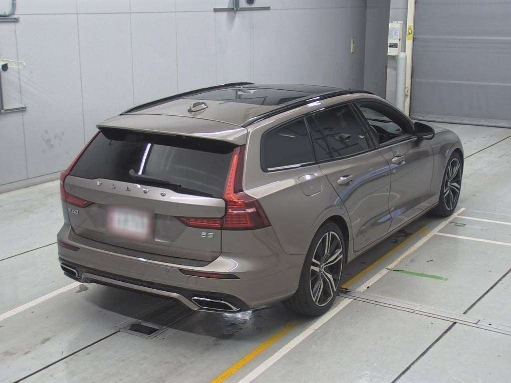 2021 Volvo V60 ZB420TM[1]