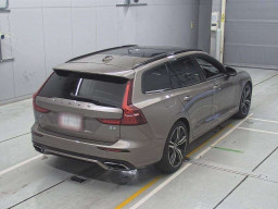 2021 Volvo V60