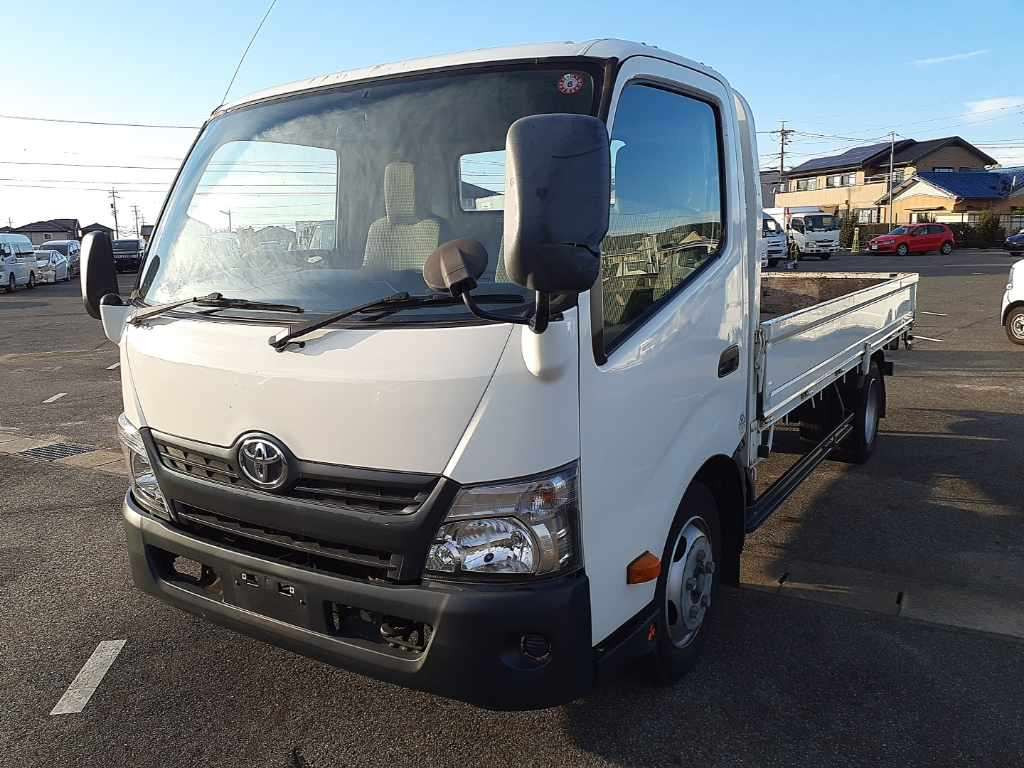 2016 Toyota Dyna Truck XZU710[0]