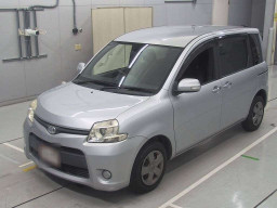 2011 Toyota Sienta