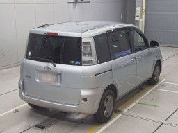 2011 Toyota Sienta