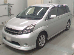 2010 Toyota Isis