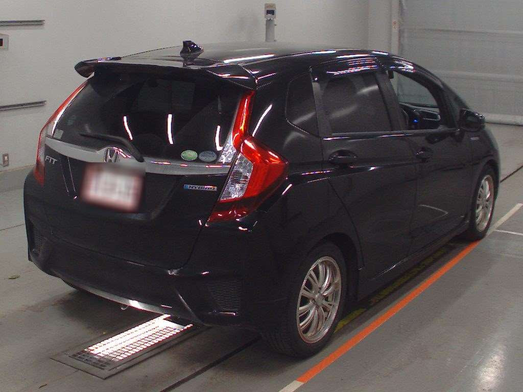 2014 Honda Fit Hybrid GP5[1]