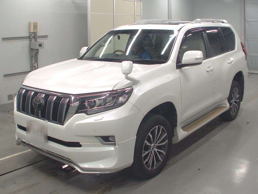 2017 Toyota Land Cruiser Prado TRJ150W[0]