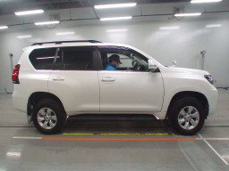 2022 Toyota Land Cruiser Prado