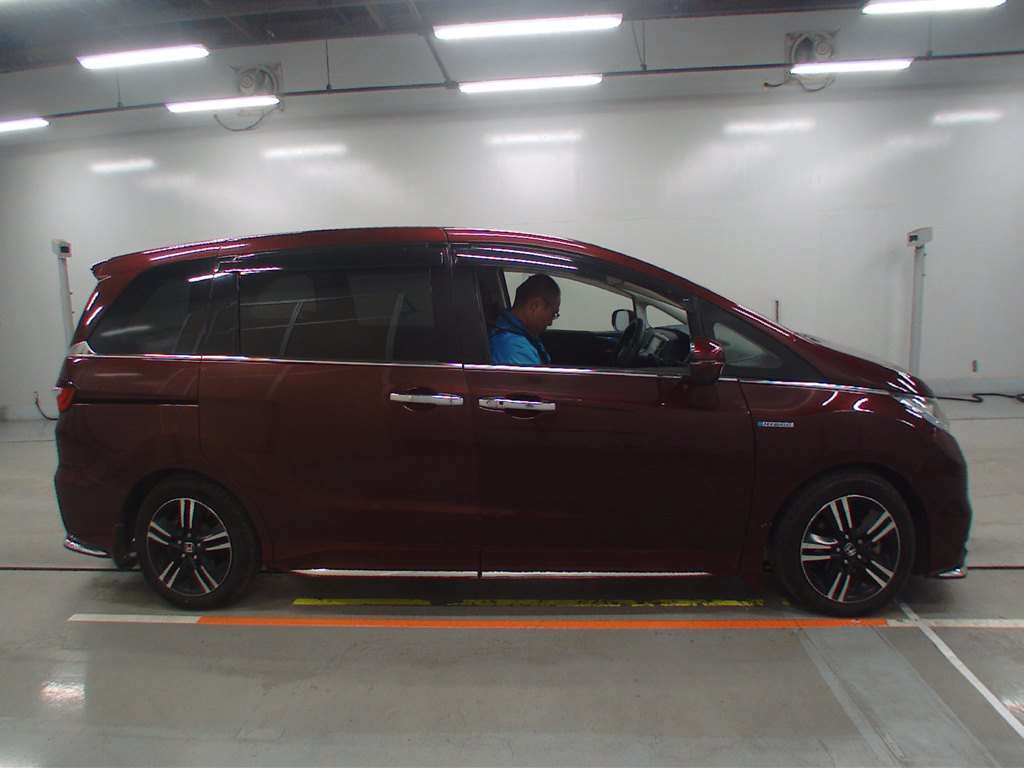 2016 Honda Odyssey Hybrid RC4[2]