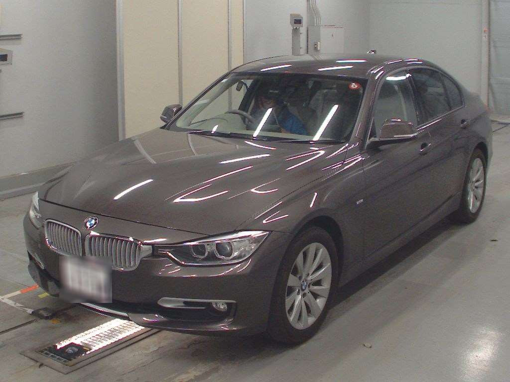 2012 BMW 3 Series 3B20[0]