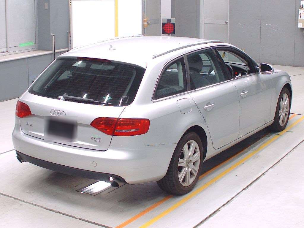 2010 Audi A4 Avant 8KCDNF[1]