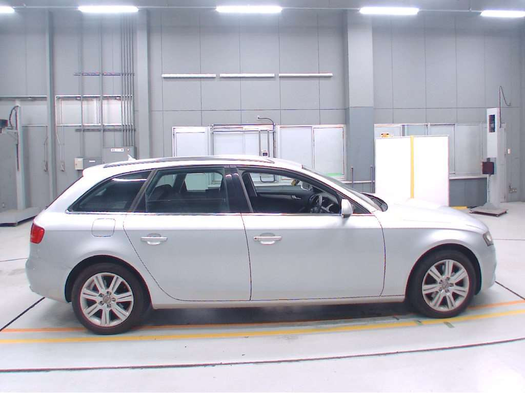 2010 Audi A4 Avant 8KCDNF[2]