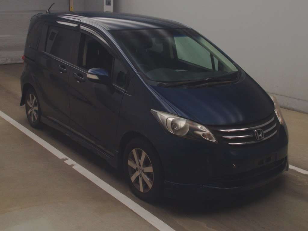 2010 Honda Freed GB3[2]