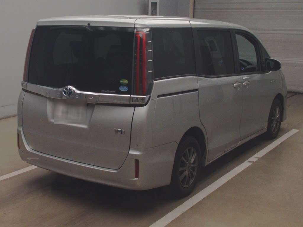 2020 Toyota Noah ZWR80G[1]