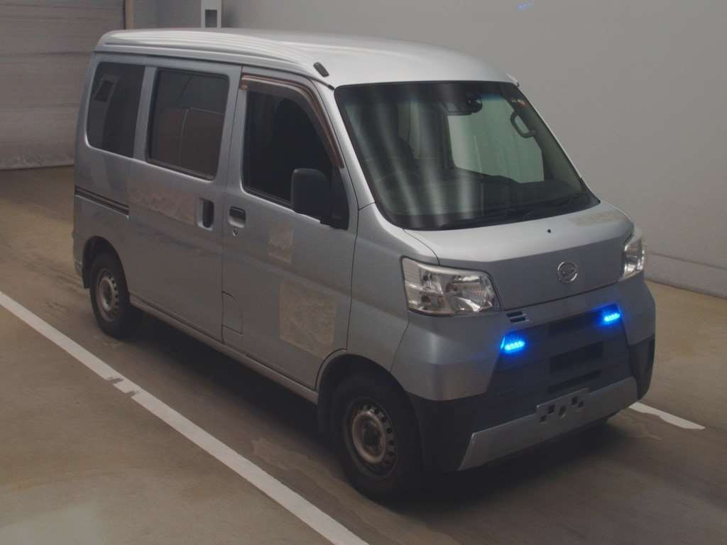 2018 Daihatsu Hijet Cargo S331V[2]