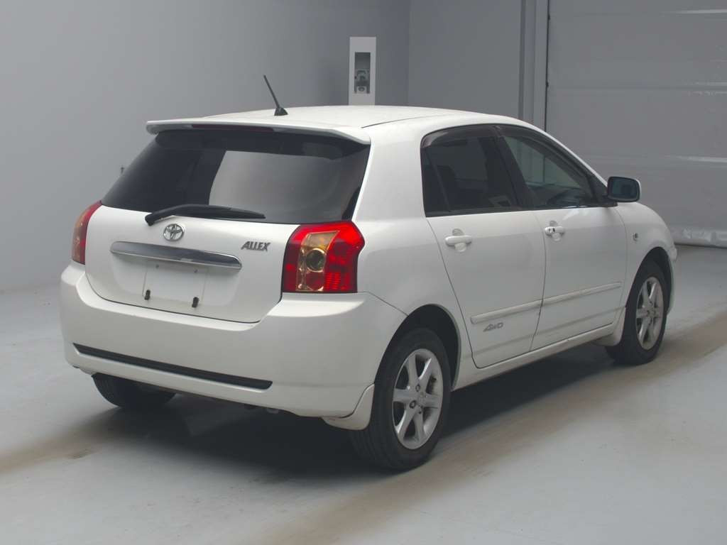 2005 Toyota Allex ZZE124[1]