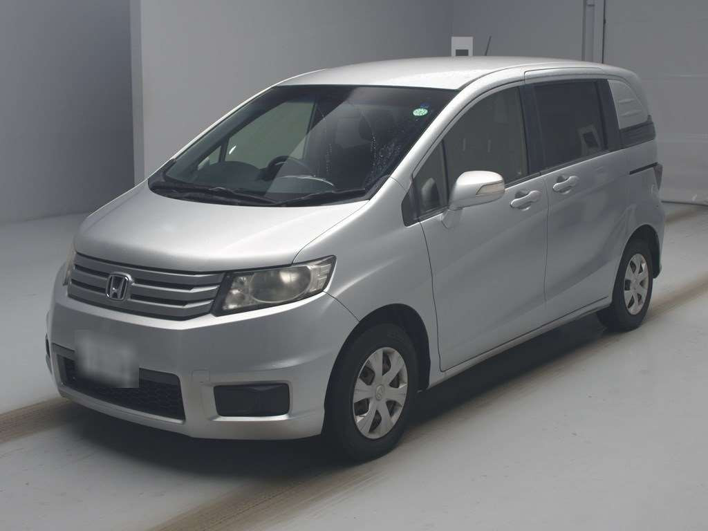 2013 Honda Freed Spike GB3[0]