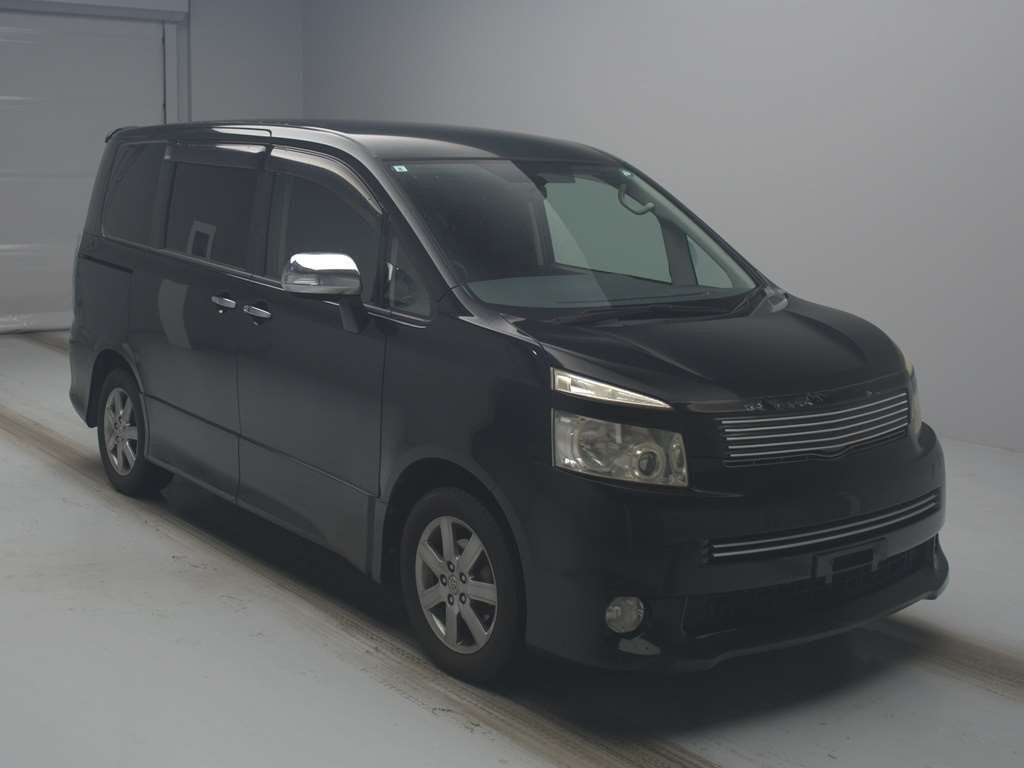 2009 Toyota Voxy ZRR70W[2]