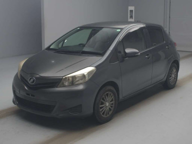 2011 Toyota Vitz