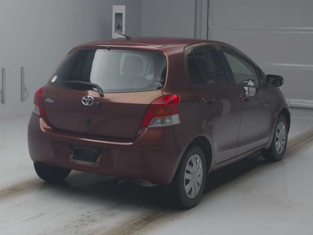 2009 Toyota Vitz SCP90[1]