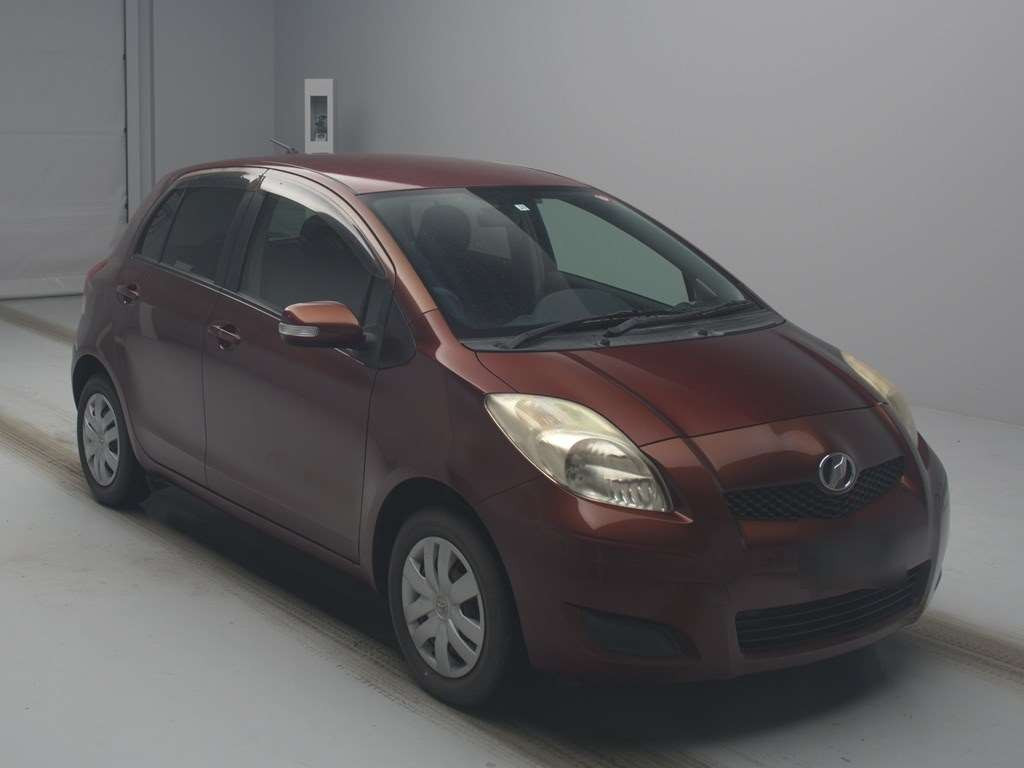 2009 Toyota Vitz SCP90[2]