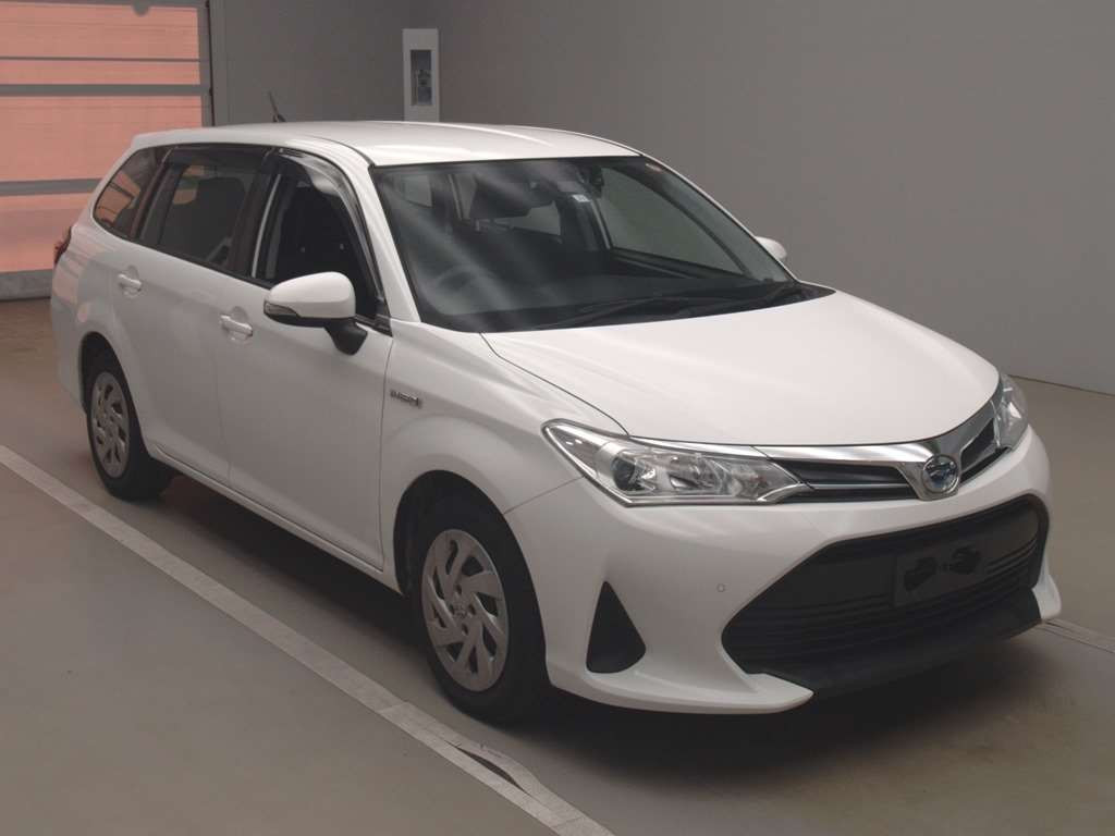 2019 Toyota Corolla Fielder NKE165G[2]