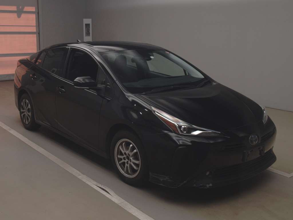 2020 Toyota Prius ZVW51[2]