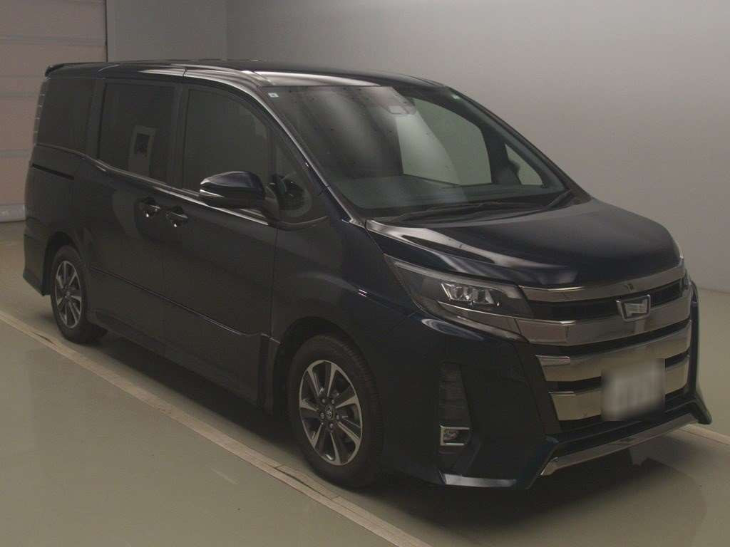 2017 Toyota Noah ZRR80W[2]