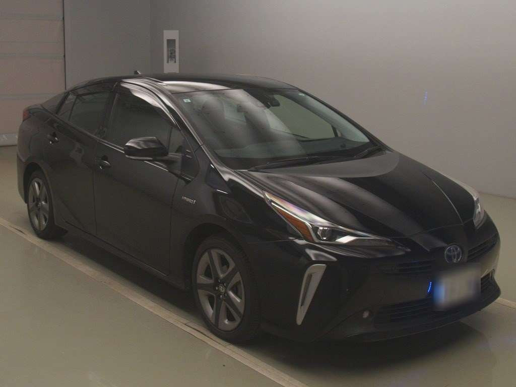 2019 Toyota Prius ZVW51[2]