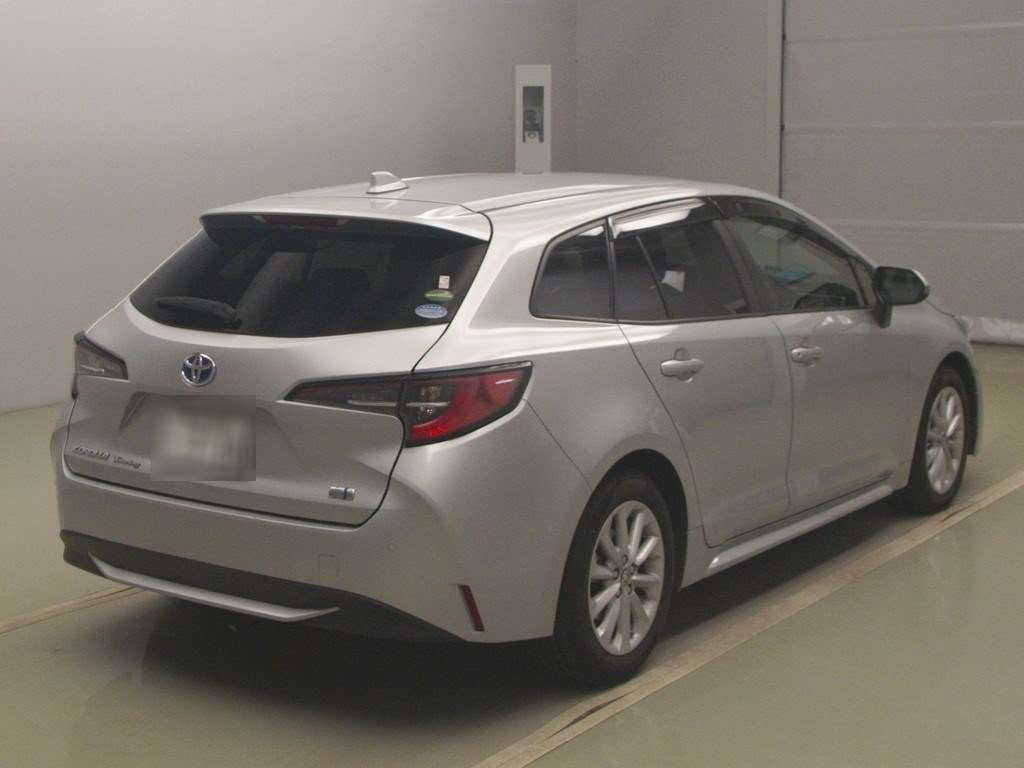 2020 Toyota Corolla Touring Wagon ZWE211W[1]