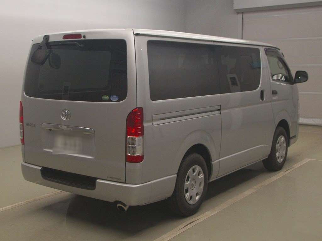 2017 Toyota Hiace Van TRH200V[1]