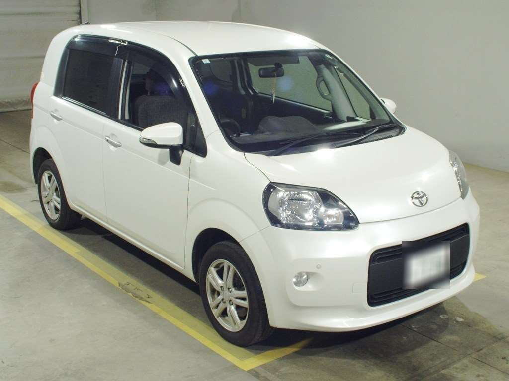 2015 Toyota Porte NCP145[2]