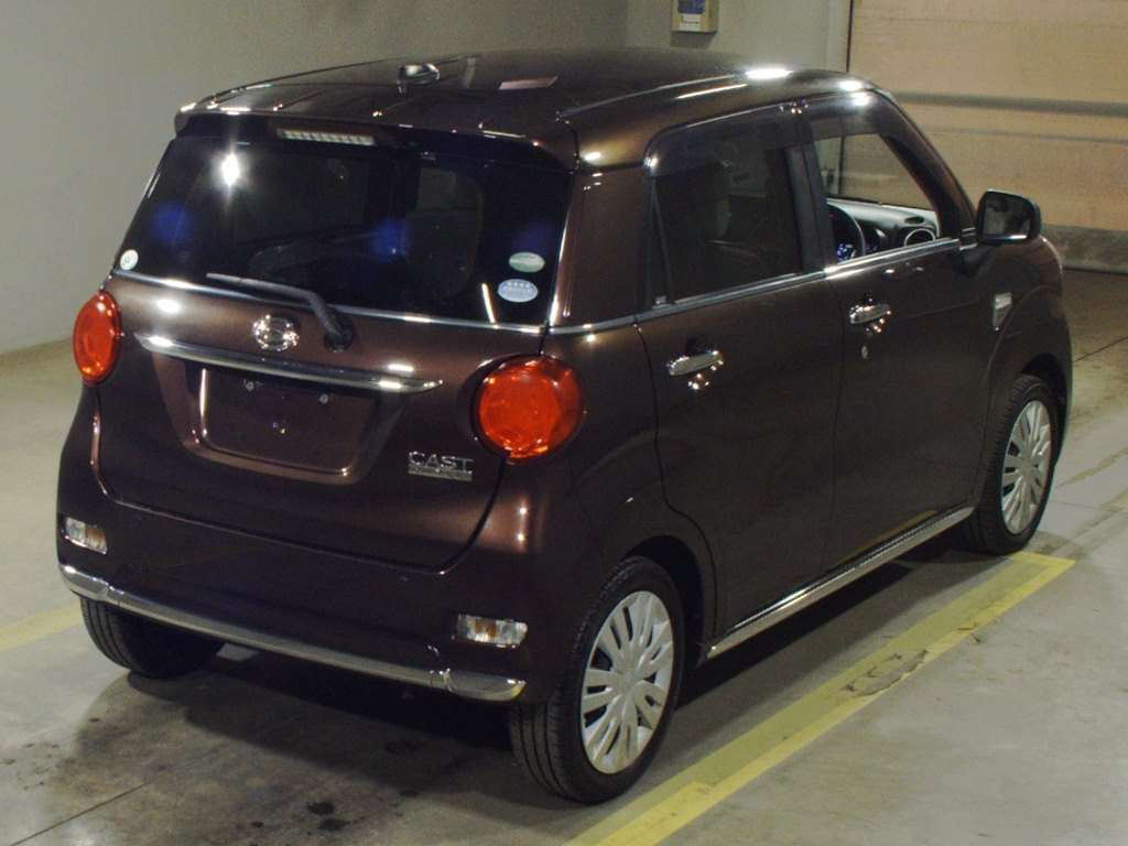 2015 Daihatsu Cast LA260S[1]