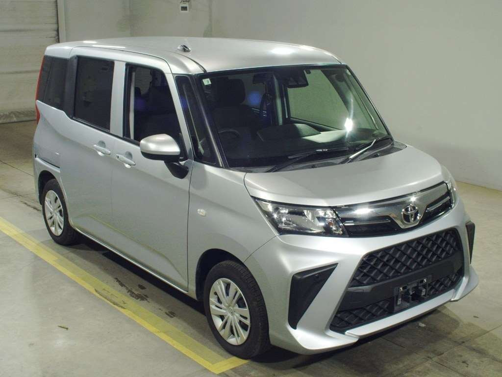 2022 Toyota Roomy M910A[2]