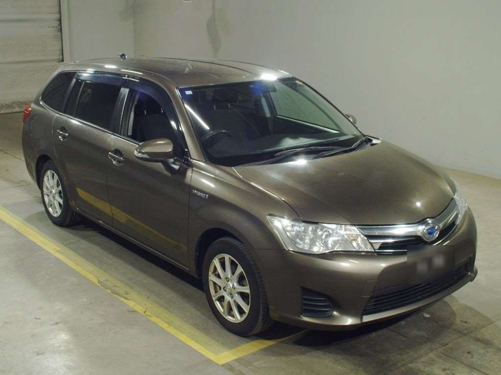 2014 Toyota Corolla Fielder NKE165G[2]