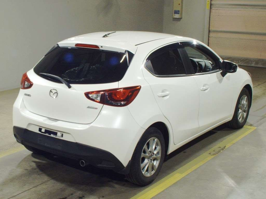 2015 Mazda Demio DJ5FS[1]