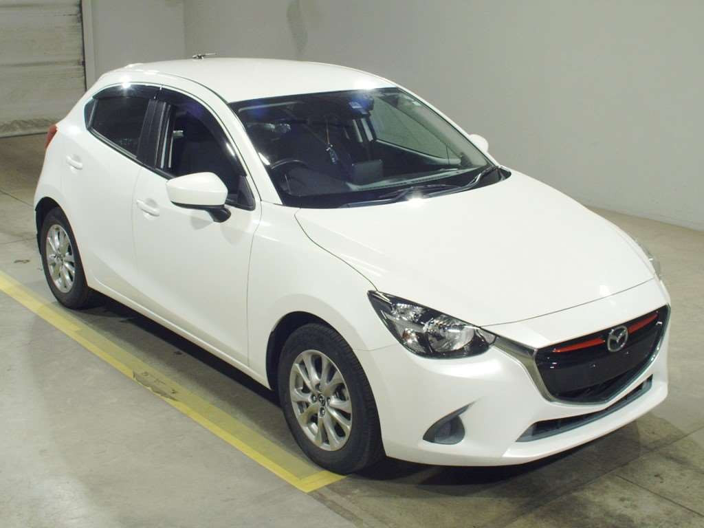 2015 Mazda Demio DJ5FS[2]