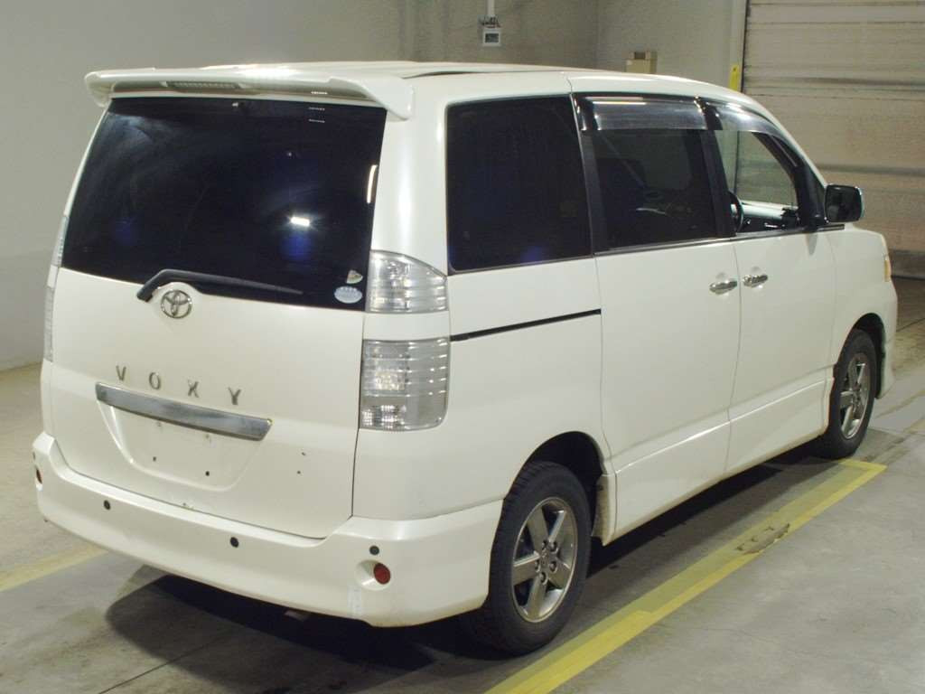 2006 Toyota Voxy AZR65G[1]