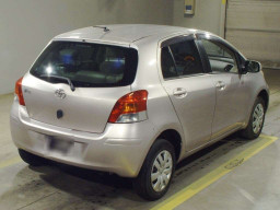 2010 Toyota Vitz