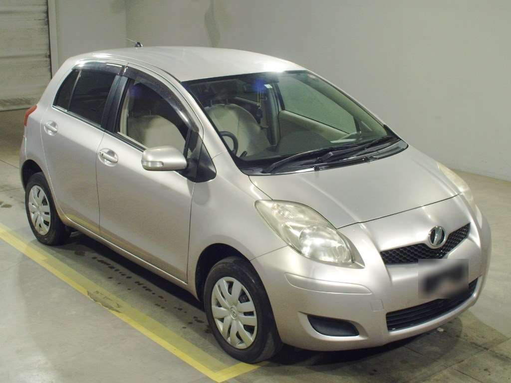 2010 Toyota Vitz NCP95[2]