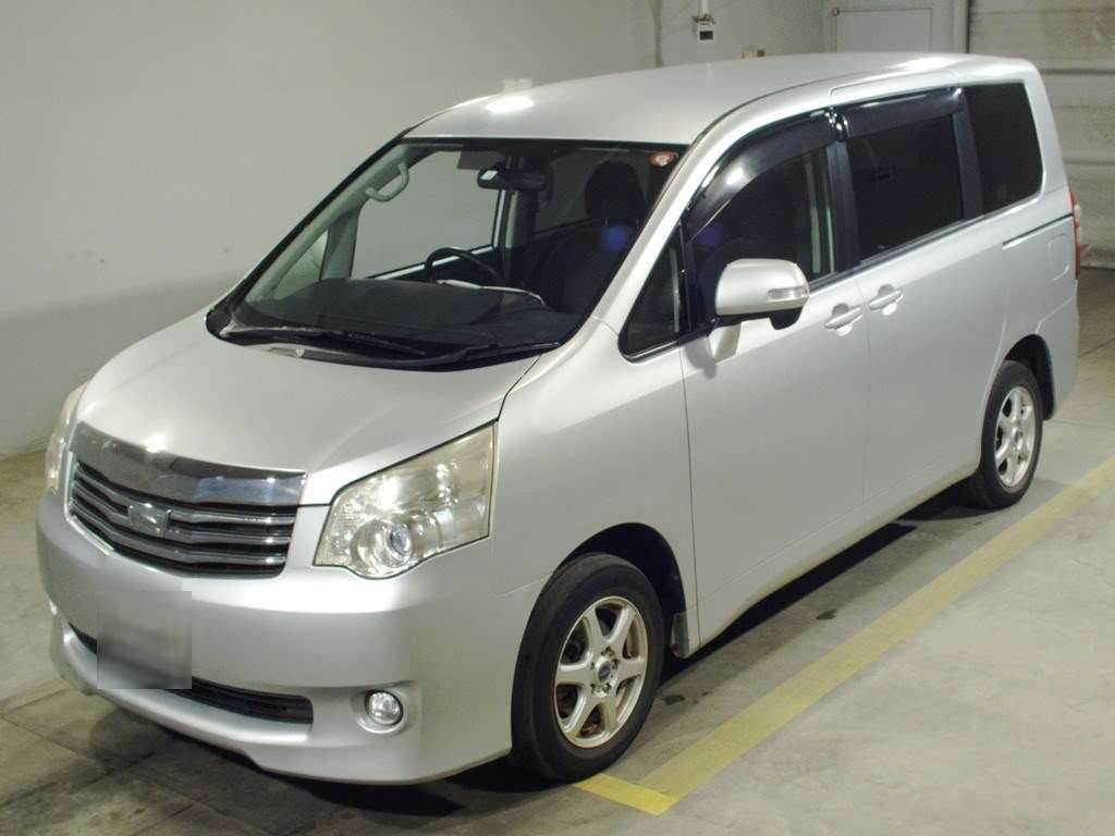 2010 Toyota Noah ZRR75G[0]