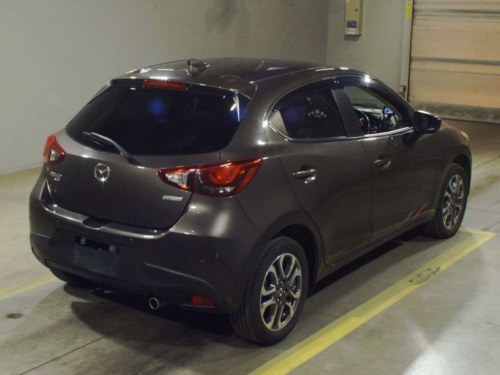 2017 Mazda Demio DJ5AS[1]