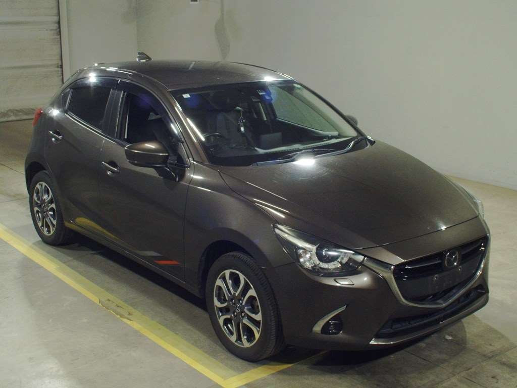 2017 Mazda Demio DJ5AS[2]