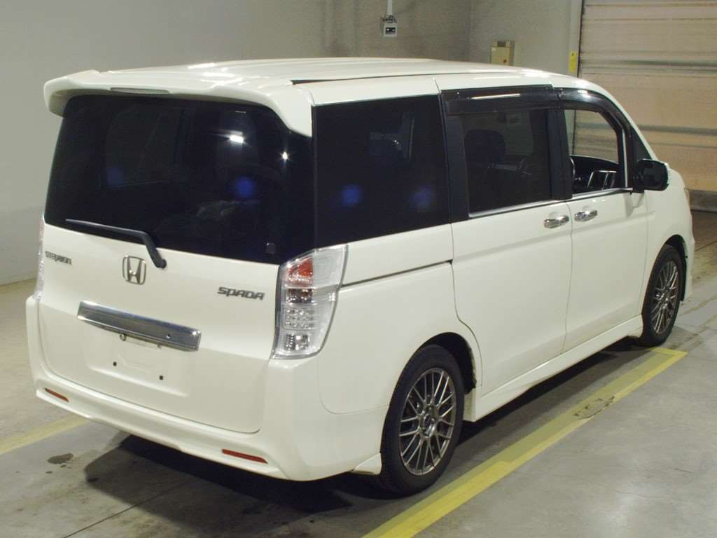 2011 Honda Step WGN Spada RK6[1]