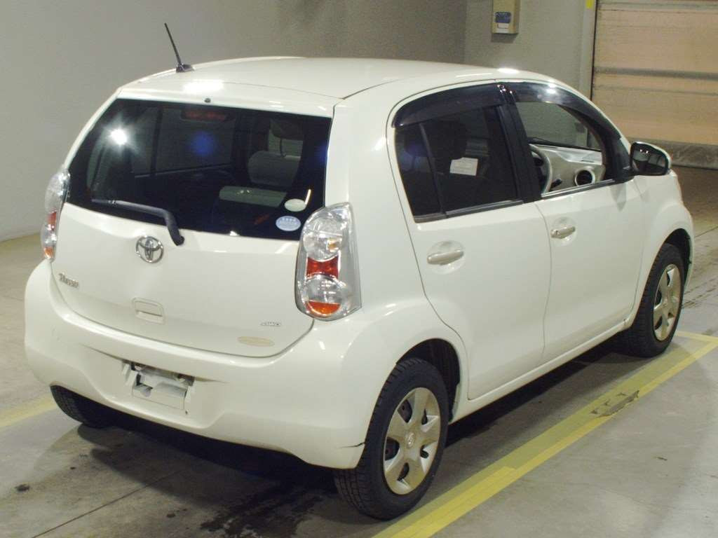 2011 Toyota Passo KGC35[1]