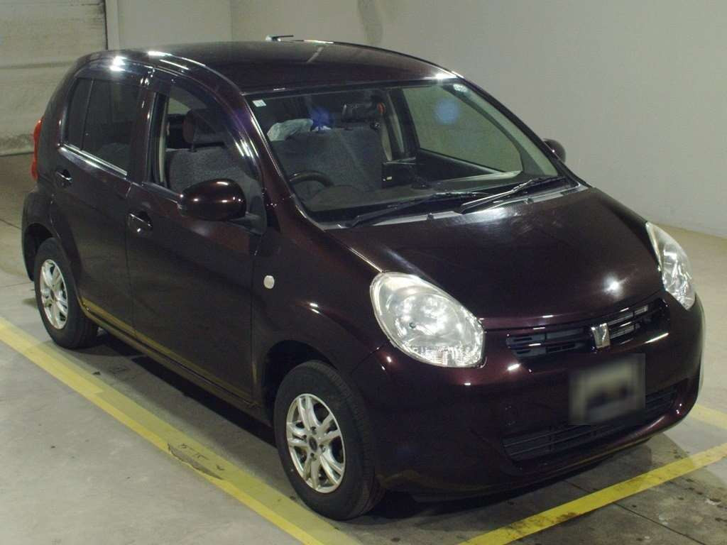 2012 Toyota Passo KGC35[2]