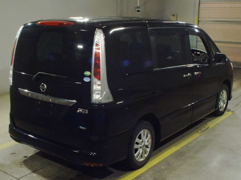 2013 Nissan Serena FNC26[1]