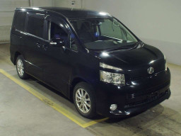 2009 Toyota Voxy